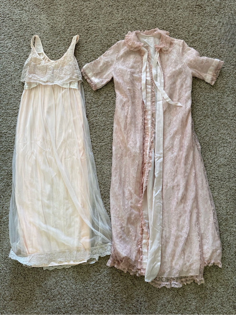 Vintage Mary Barron & Corrie Barsa Blush Pink Lace Peignoir Set